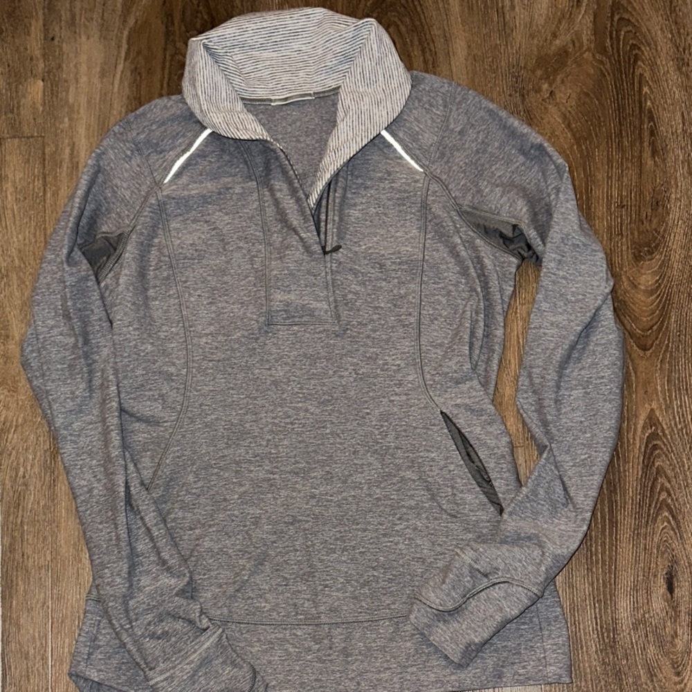 lululemon athletica Light Gray long sleeve top